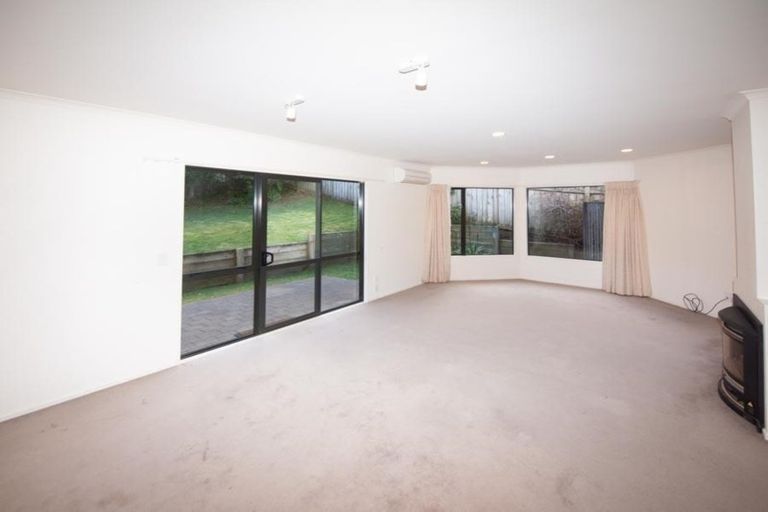 Photo of property in 39 Waverton Terrace, Churton Park, Wellington, 6037