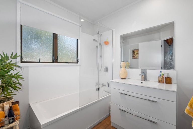 Photo of property in 42 Barnard Road, Fairy Springs, Rotorua, 3015