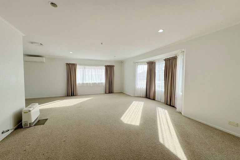 Photo of property in 10 Riplington Road, Huntington Park, Auckland, 2013