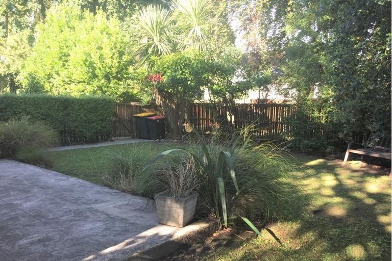 Photo of property in 1/78 Holly Road, St Albans, Christchurch, 8014
