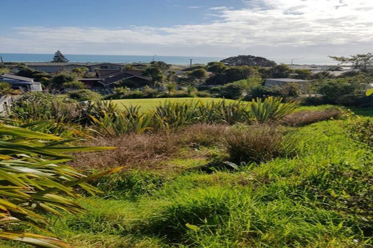 Photo of property in 19 Nolan Crescent, Karoro, Greymouth, 7805