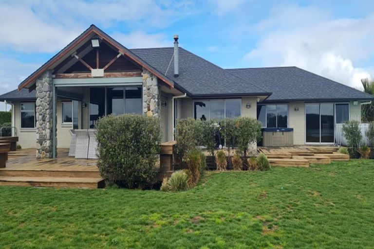 Photo of property in 190 Ohanga Road, Onaero, Waitara, 4383