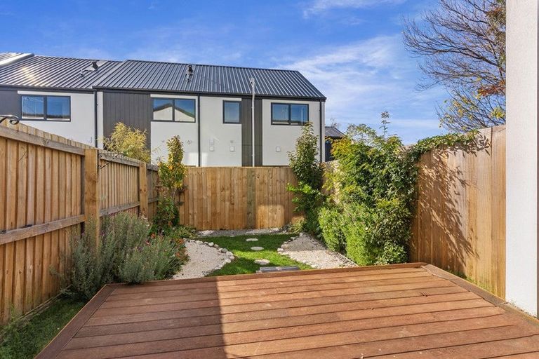 Photo of property in 3/4 Gilberthorpes Road, Islington, Christchurch, 8042