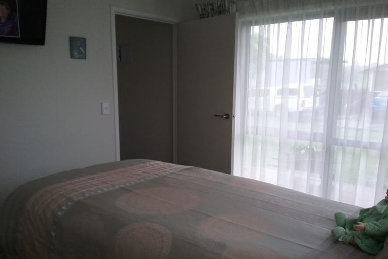 Photo of property in 10 Ngarue Place, Waitara, 4320
