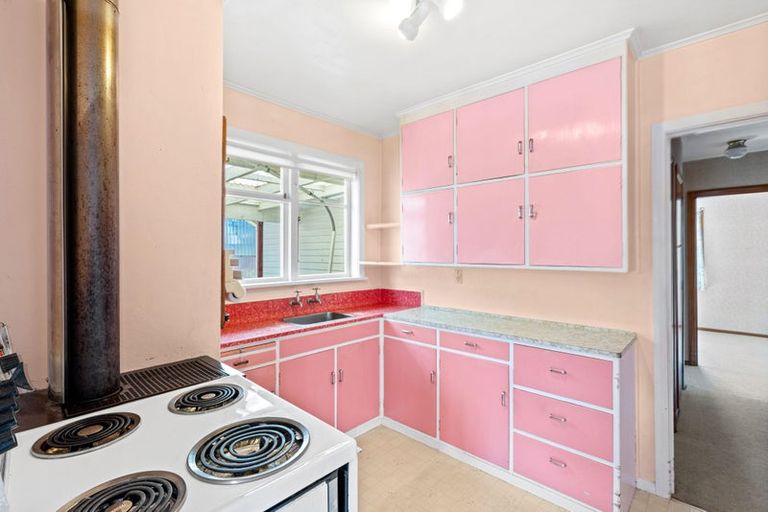 Photo of property in 14 Middlesex Street, Levin, 5510