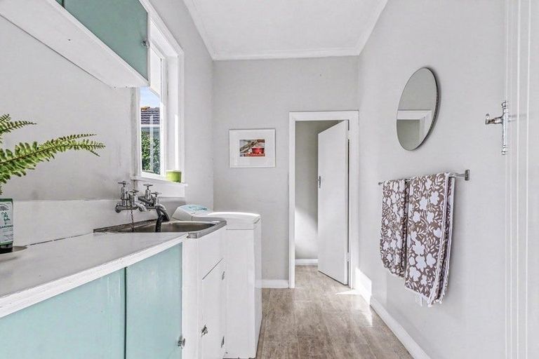 Photo of property in 14 Toi Street, Tawhero, Whanganui, 4501