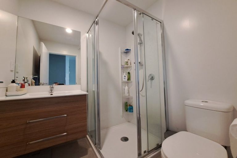 Photo of property in 26 Tokai Place, Glen Eden, Auckland, 0602