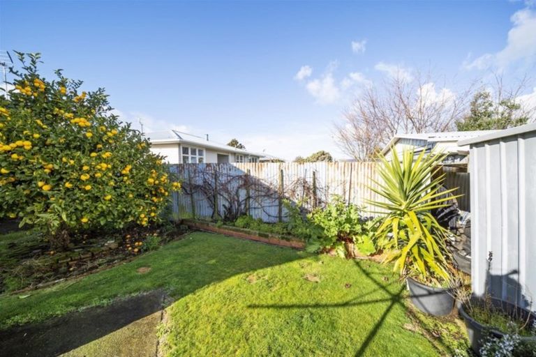 Photo of property in 15 Murray Avenue, Hawera, 4610