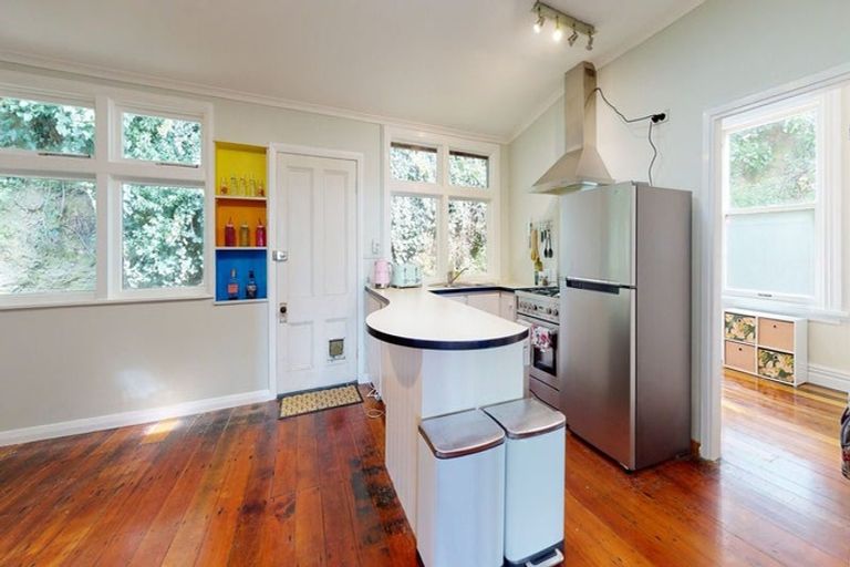 Photo of property in 87 Todman Street, Brooklyn, Wellington, 6021