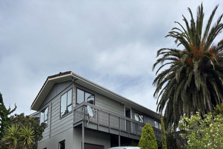 Photo of property in 10 Albatross Close, Whitby, Porirua, 5024