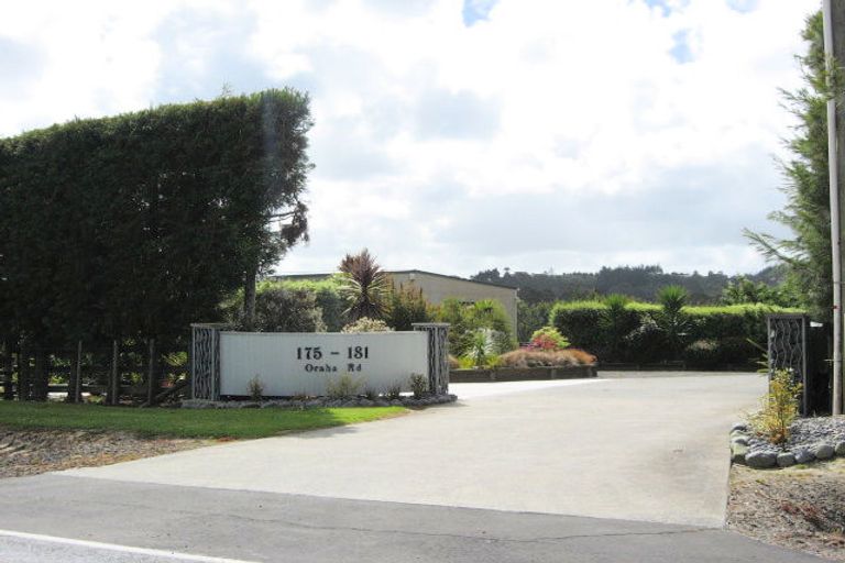 Photo of property in 179 Oraha Road, Kumeu, 0892