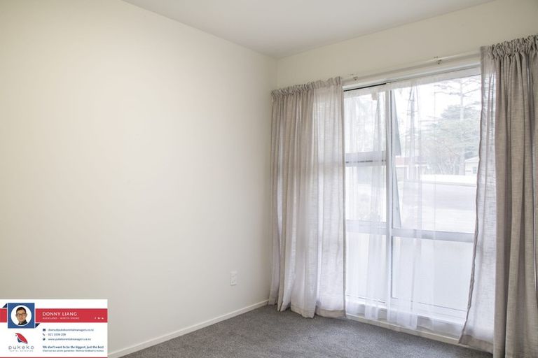 Photo of property in 271 Royal Road, Massey, Auckland, 0614