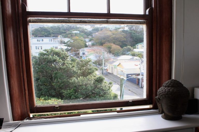 Photo of property in Blythswood Flats, 16/3f Aro Street, Aro Valley, Wellington, 6021
