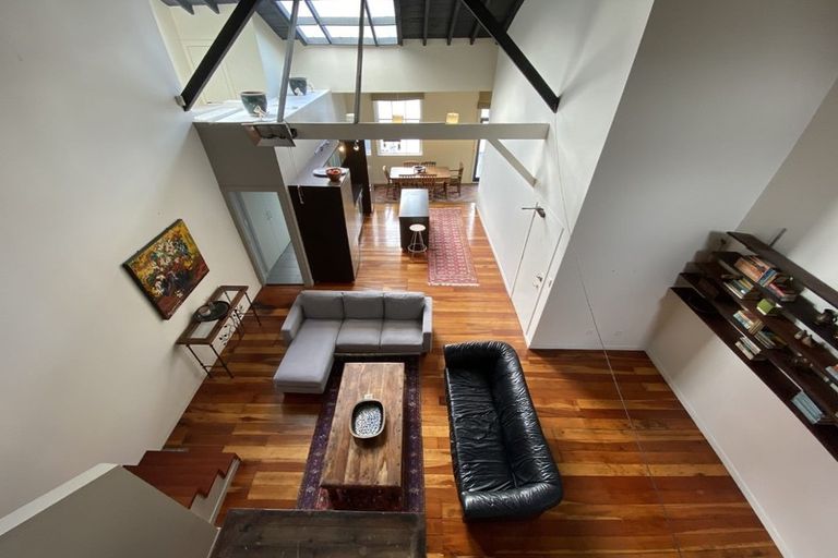 Photo of property in 2u7 King Street, Mount Cook, Wellington, 6021