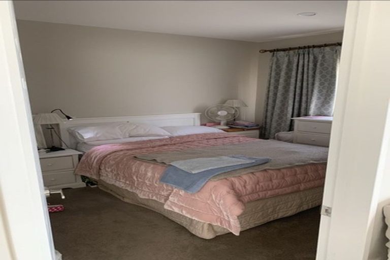 Photo of property in 1 Castlebane Drive, Flat Bush, Auckland, 2019