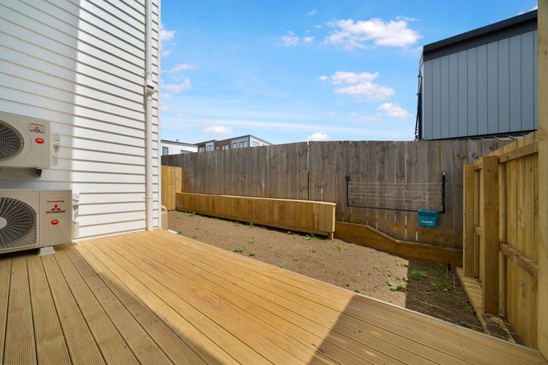 Photo of property in 21 Parker Avenue, New Lynn, Auckland, 0600