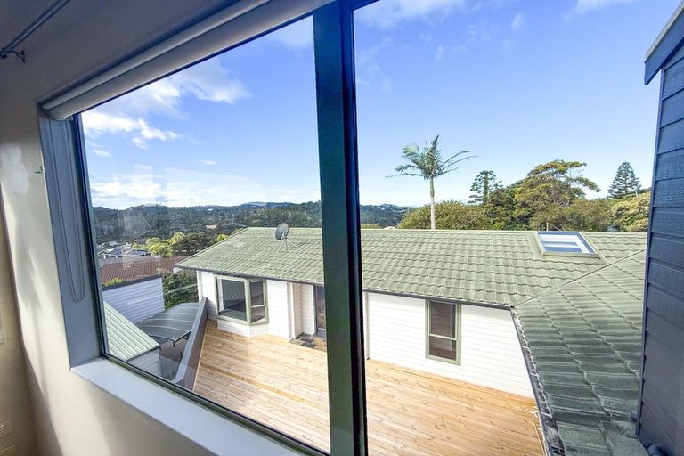 Photo of property in 8 Ngahere Views, Orewa, 0931