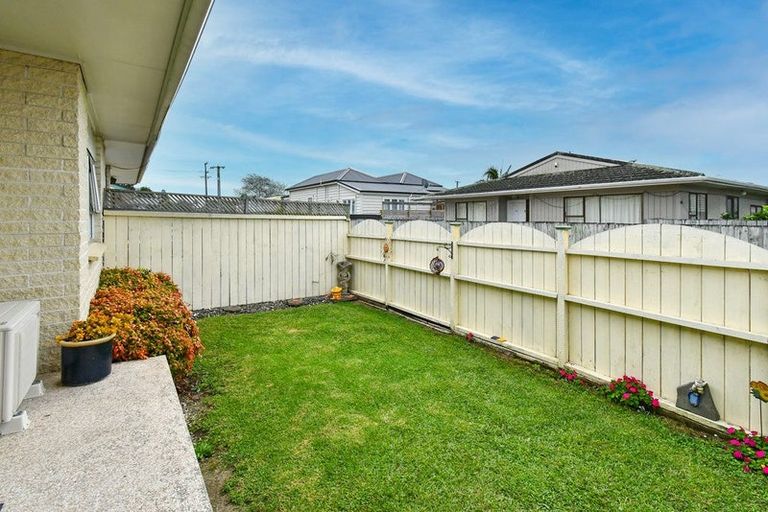 Photo of property in 3/50 Kenderdine Road, Papatoetoe, Auckland, 2025