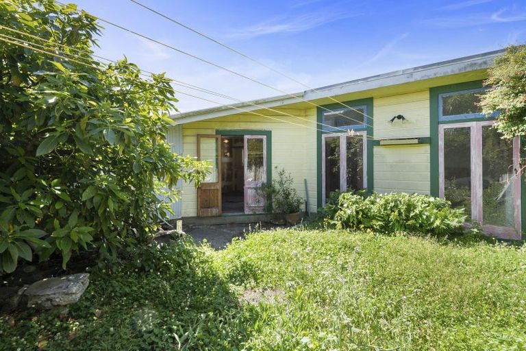 Photo of property in 81 Brougham Street, Mount Victoria, Wellington, 6011