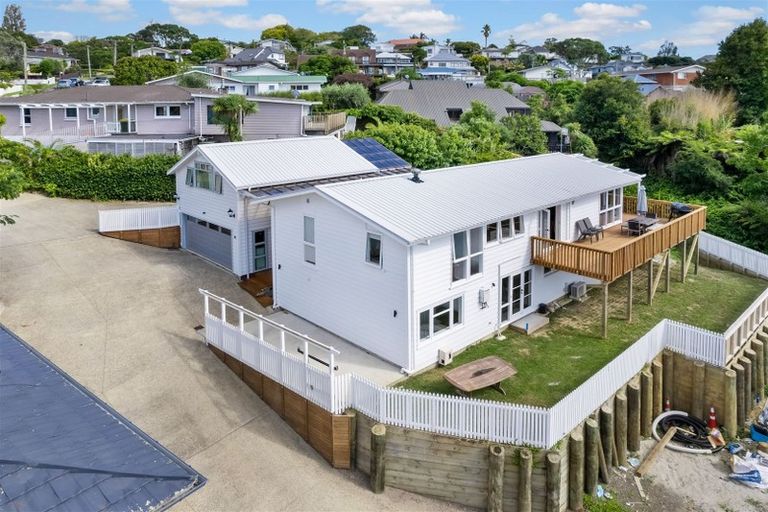 Photo of property in 38a Colmar Road, Mellons Bay, Auckland, 2014