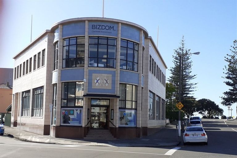 Photo of property in Miramar Villas, 3u1 Byron Street, Miramar, Wellington, 6022