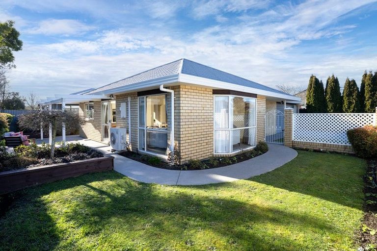 Photo of property in 2 Cunningham Place, Halswell, Christchurch, 8025