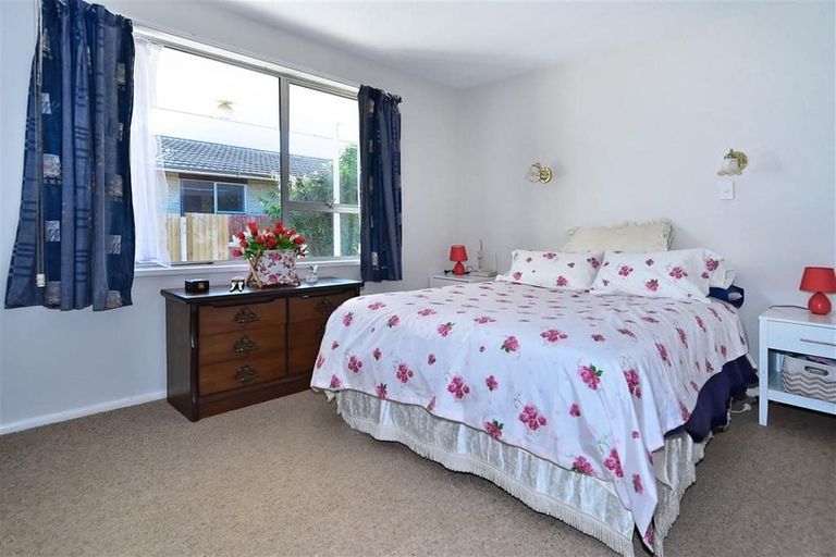 Photo of property in 28 Strathfield Avenue, Dallington, Christchurch, 8061