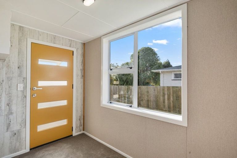 Photo of property in 14 Ferguson Street, Levin, 5510