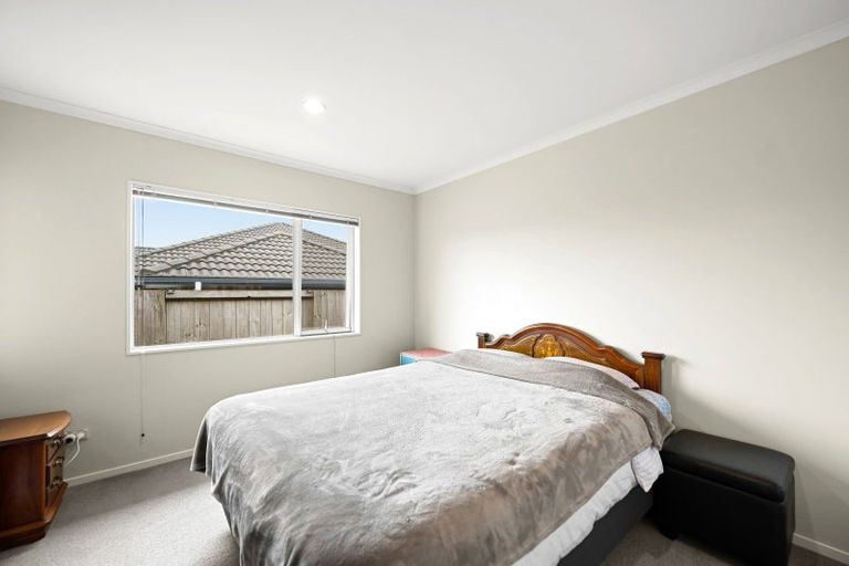 Photo of property in 115 Barrington Drive, Huntington, Hamilton, 3210
