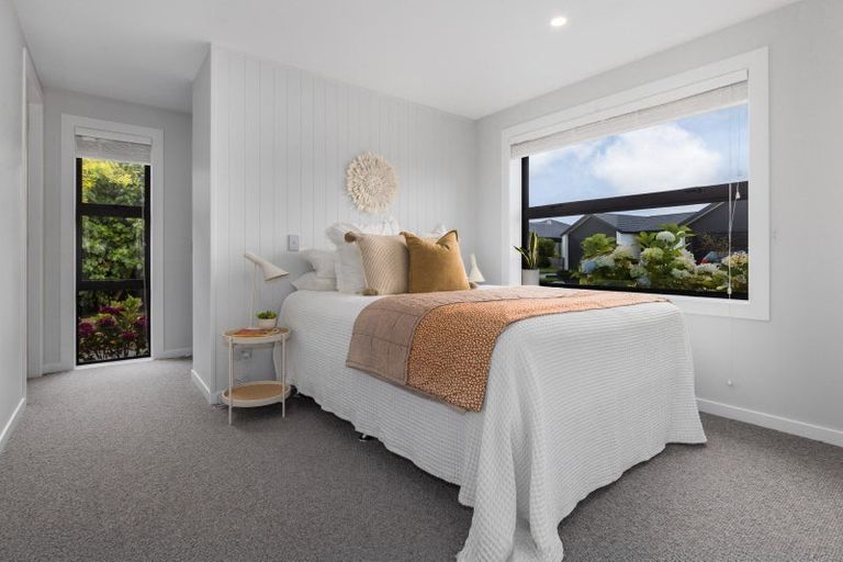 Photo of property in 14 Rotorua Grove, Aotea, Porirua, 5024