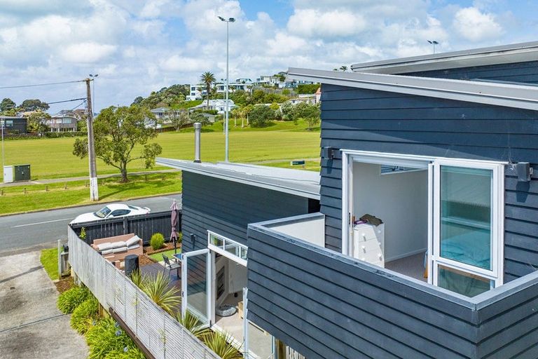 Photo of property in 11a William Bayes Place, Red Beach, 0932