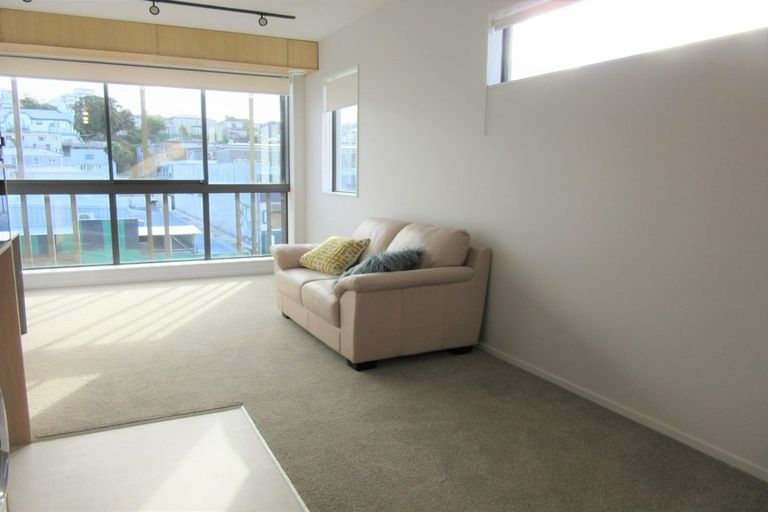 Photo of property in Vedado Apartments, 208/41u Hopper Street, Mount Cook, Wellington, 6011