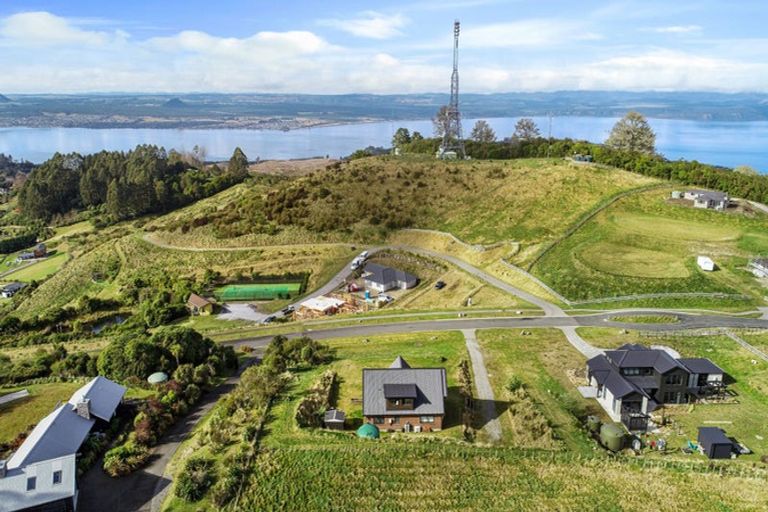 Photo of property in 150 Highland Drive, Acacia Bay, Taupo, 3385