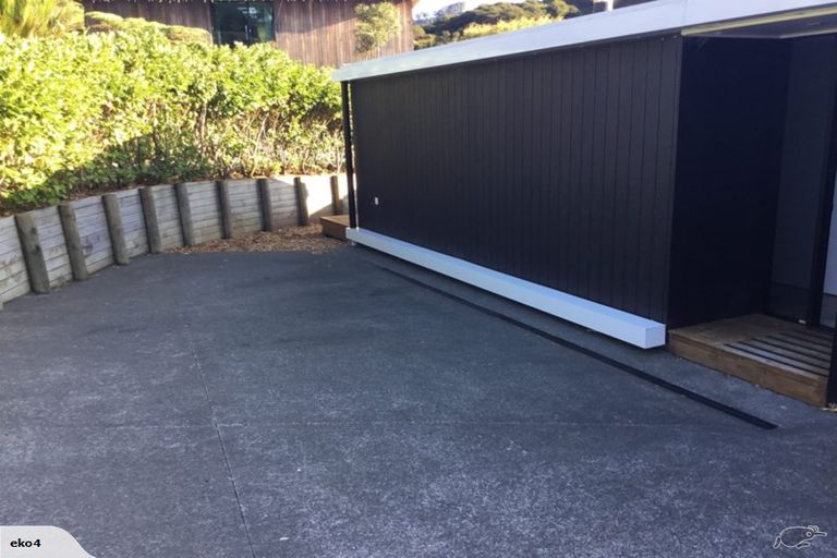 Photo of property in 219 Huia Road, Titirangi, Auckland, 0604