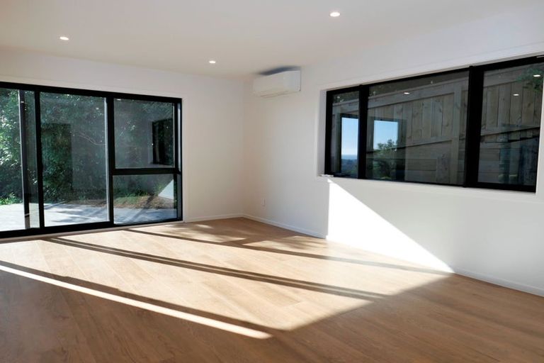 Photo of property in 174 Winara Avenue, Waikanae, 5036