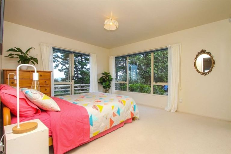 Photo of property in 47 Pinetone Road, Kumeu, 0892