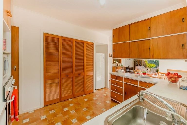 Photo of property in 21 Kohekohe Road, Waikanae, 5036