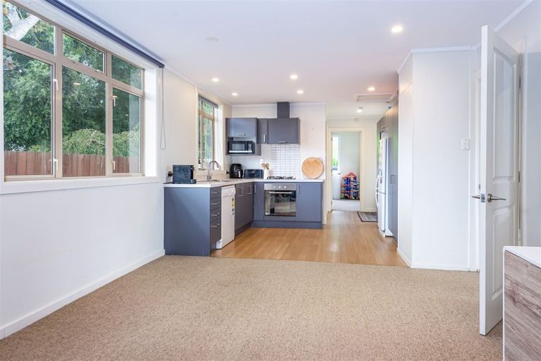 Photo of property in 24 Riverview Street, Beckenham, Christchurch, 8023