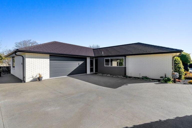 Photo of property in 320 Pages Road, Wainoni, Christchurch, 8061