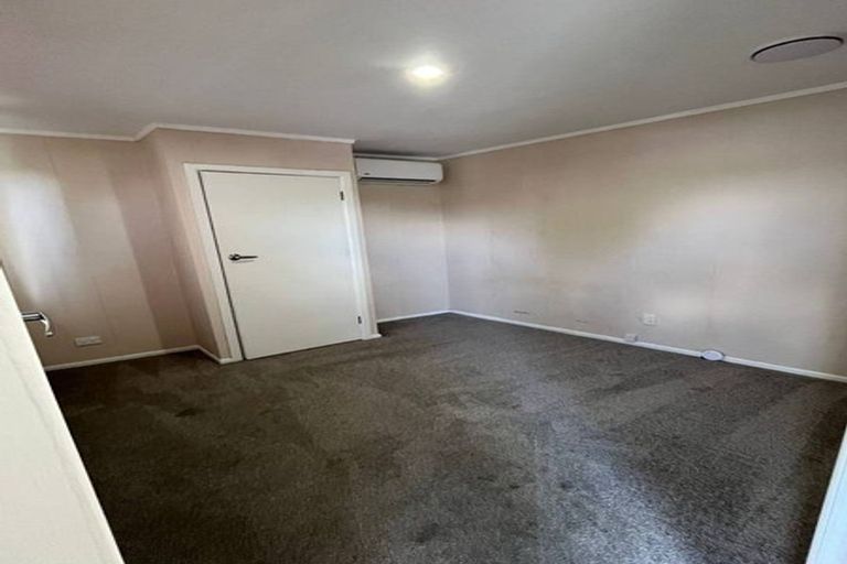 Photo of property in 39 James Laurie Street, Henderson, Auckland, 0612