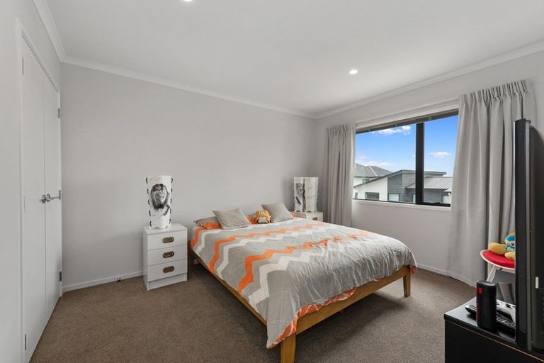 Photo of property in 4/87 Rototuna Road, Rototuna, 3210