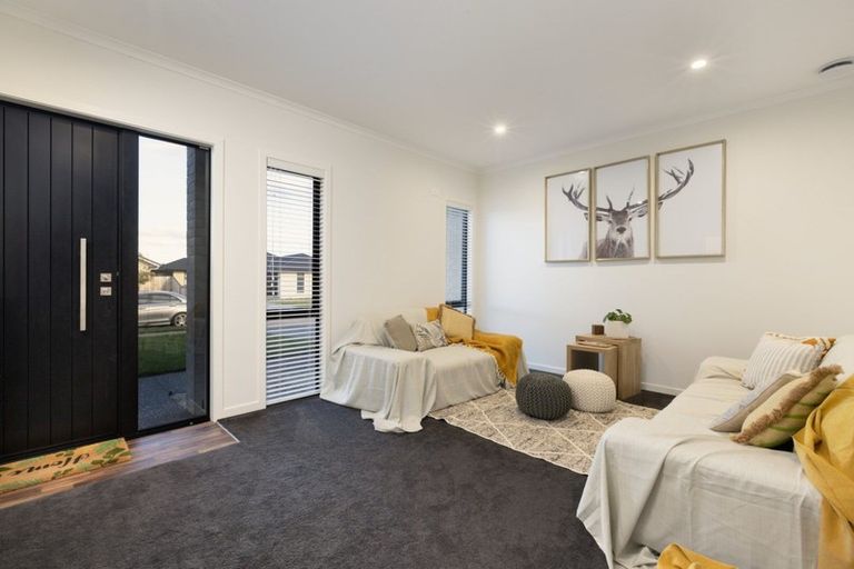 Photo of property in 34 Kahuparere Crescent, Pyes Pa, Tauranga, 3112