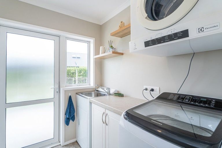 Photo of property in 10 Austin Drive, Whitianga, 3510