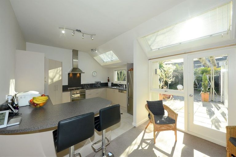 Photo of property in 31 Colina Street, Avonhead, Christchurch, 8042