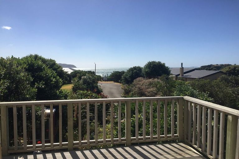 Photo of property in 30 Tireti Road, Titahi Bay, Porirua, 5022