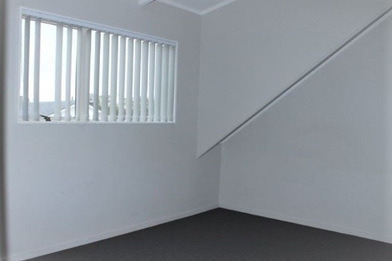 Photo of property in 10 Rewa Street, New Lynn, Auckland, 0600
