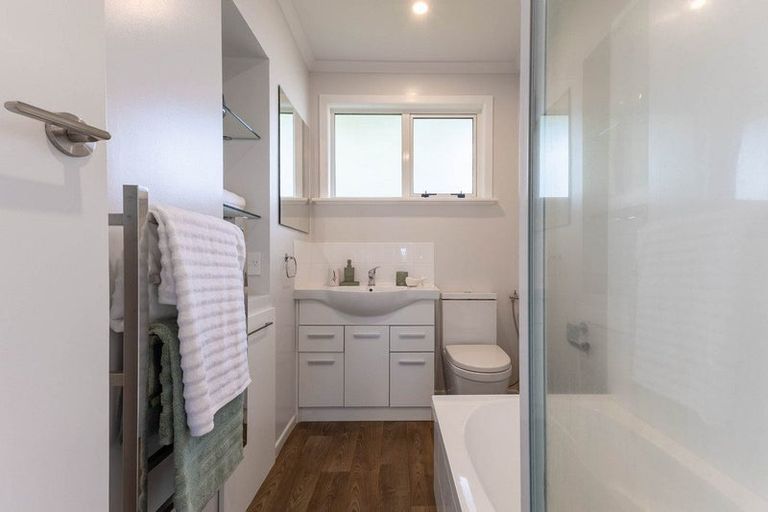 Photo of property in 40 Seddon Street, Waikanae, 5036