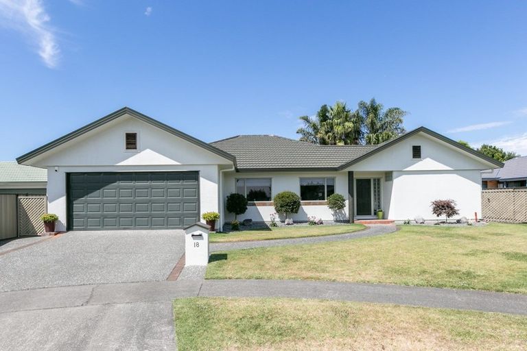 Photo of property in 18 Forbury Way, Taradale, Napier, 4112