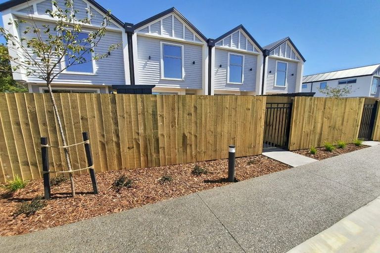 Photo of property in 2/17 Highsted Road, Bishopdale, Christchurch, 8053