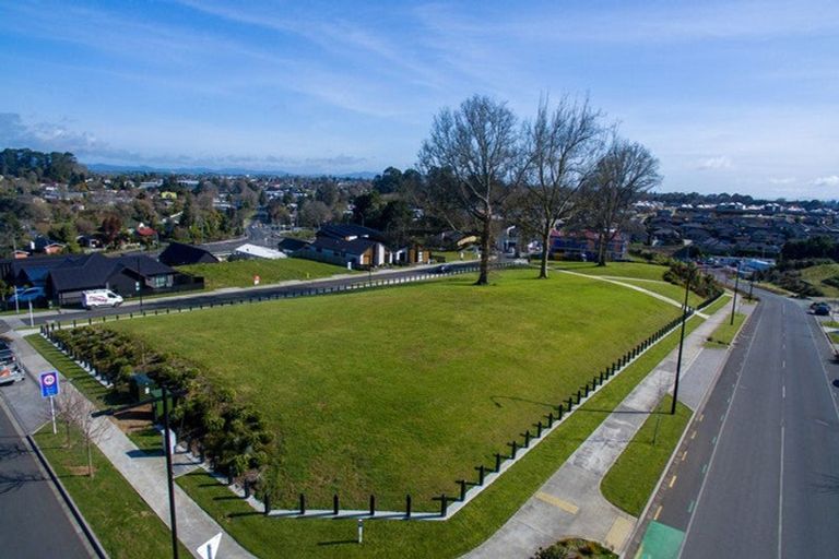 Photo of property in 36 Taahunui Rise, Peacocke, 3206